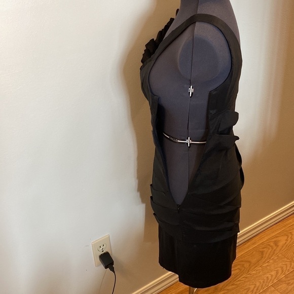 Le Chateau Women’s Little Black Dress (Size 5/6) - Picture 4 of 11